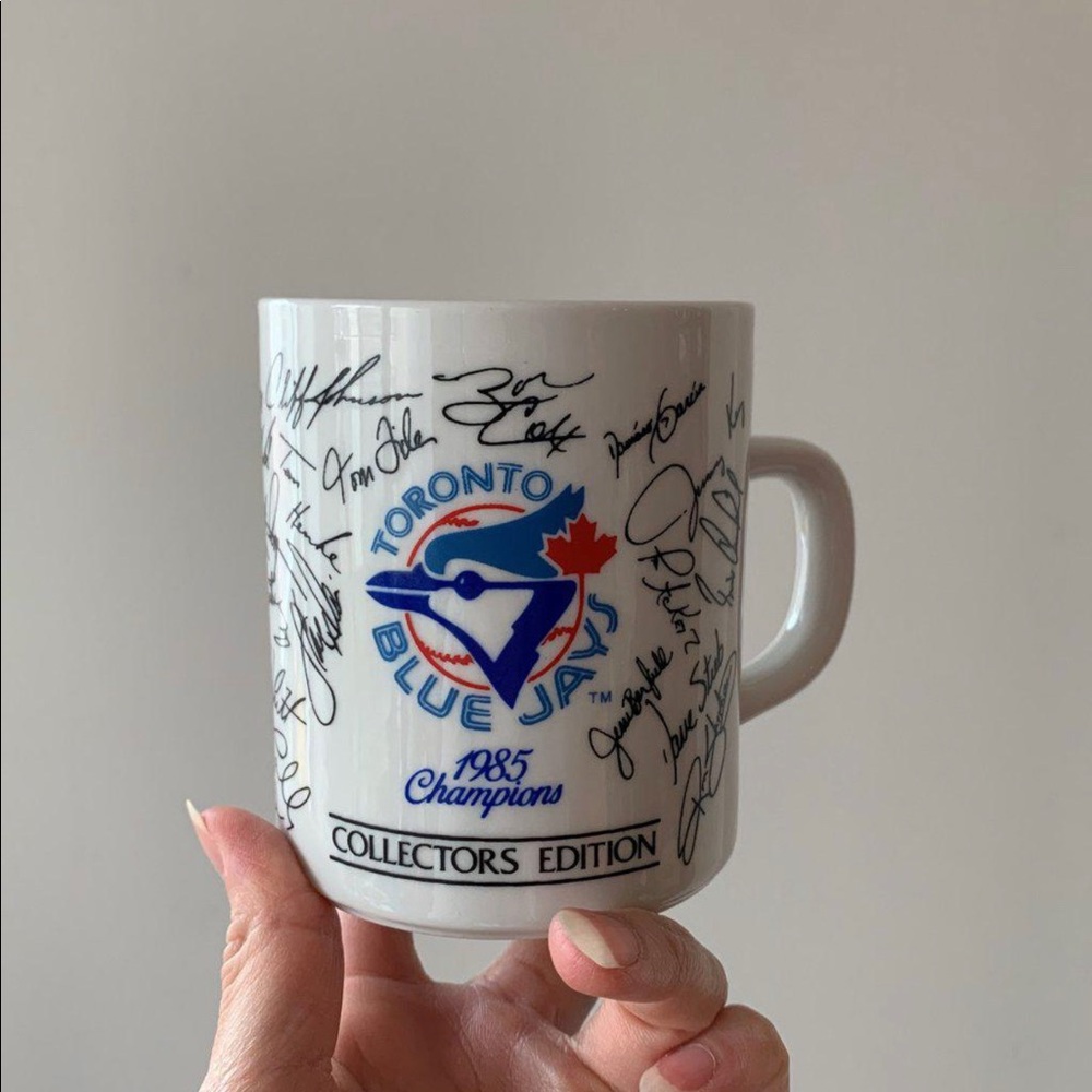 NEW Blue Jays 1985 Champions Signatures Mugs